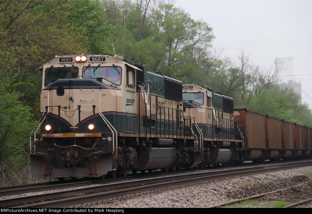 BNSF 9687